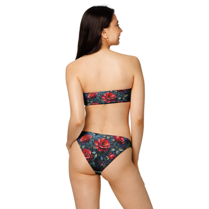 Recycelter Bandeau-Bikini „Dunkle Rose Allover“ – Nachhaltiger Stil für sonnige Momente