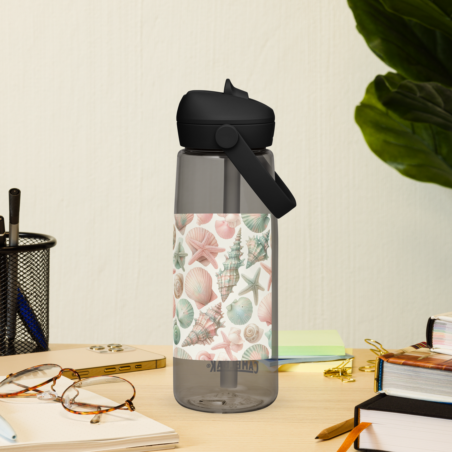 Wasserflasche mit Trinkhalm – Muscheldesign | Stylisch, robust, nachhaltig. 🐚