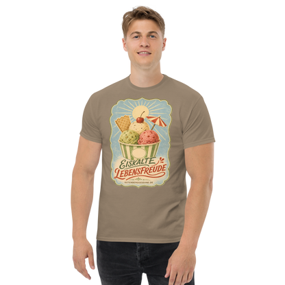 Vintage Sommermotiv Eiskalte Lebensfreude auf Baumwoll-T-Shirt