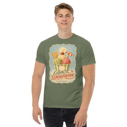 Vintage Sommermotiv Eiskalte Lebensfreude auf Baumwoll-T-Shirt