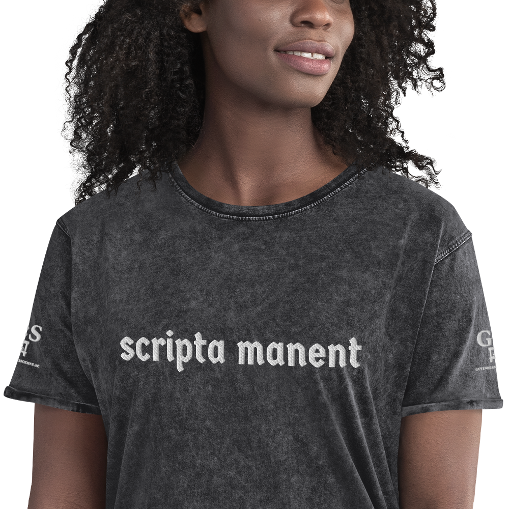 Denim-T-Shirt „Scripta manent“ – von GutenbergsSoehne.de